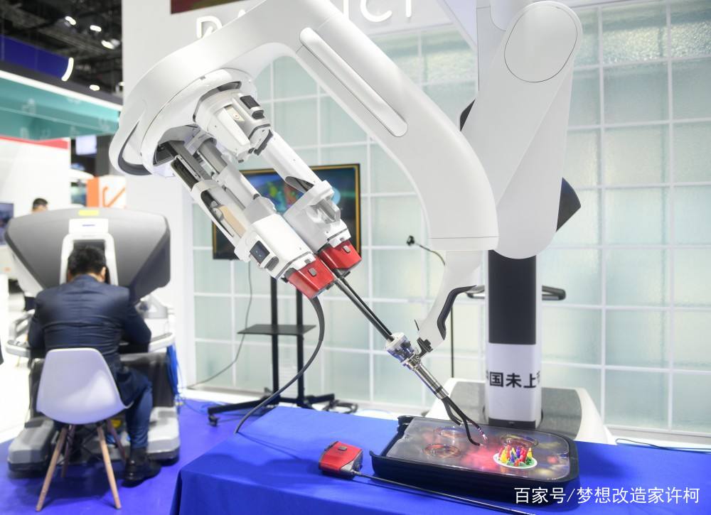 同濟大學團隊產品研發的無針接種智能機器人期待早日進行臨床試驗